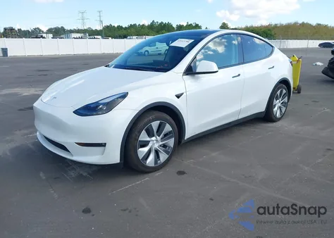 2023 Tesla Model Y z USA, uszkodzony, nr VIN 7SAYGAEE4PF833923